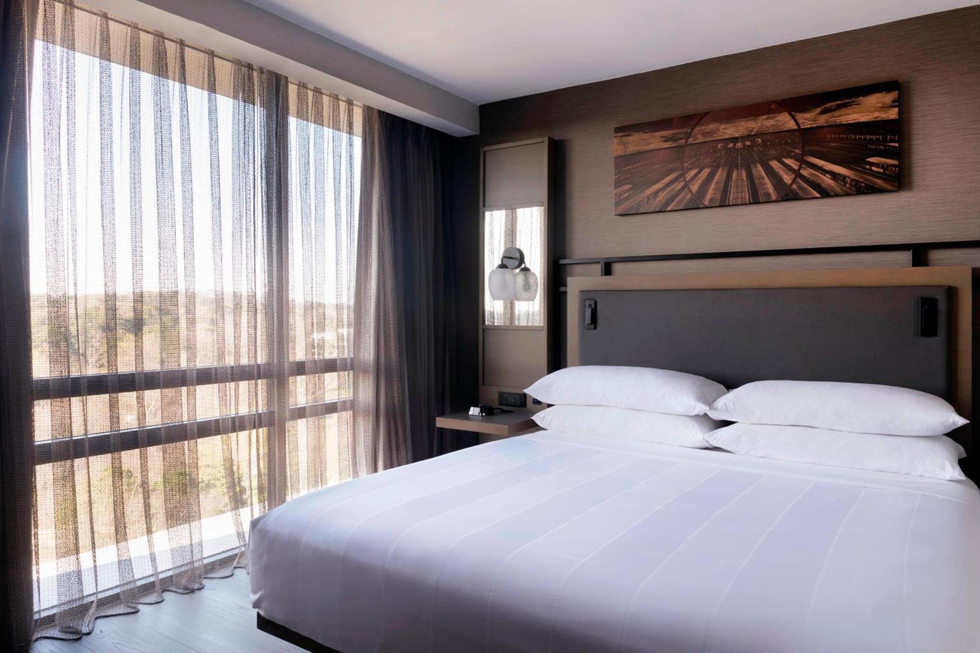 Atlanta Marriott Northeast/Emory Area Hotel Chamblee Bagian luar foto