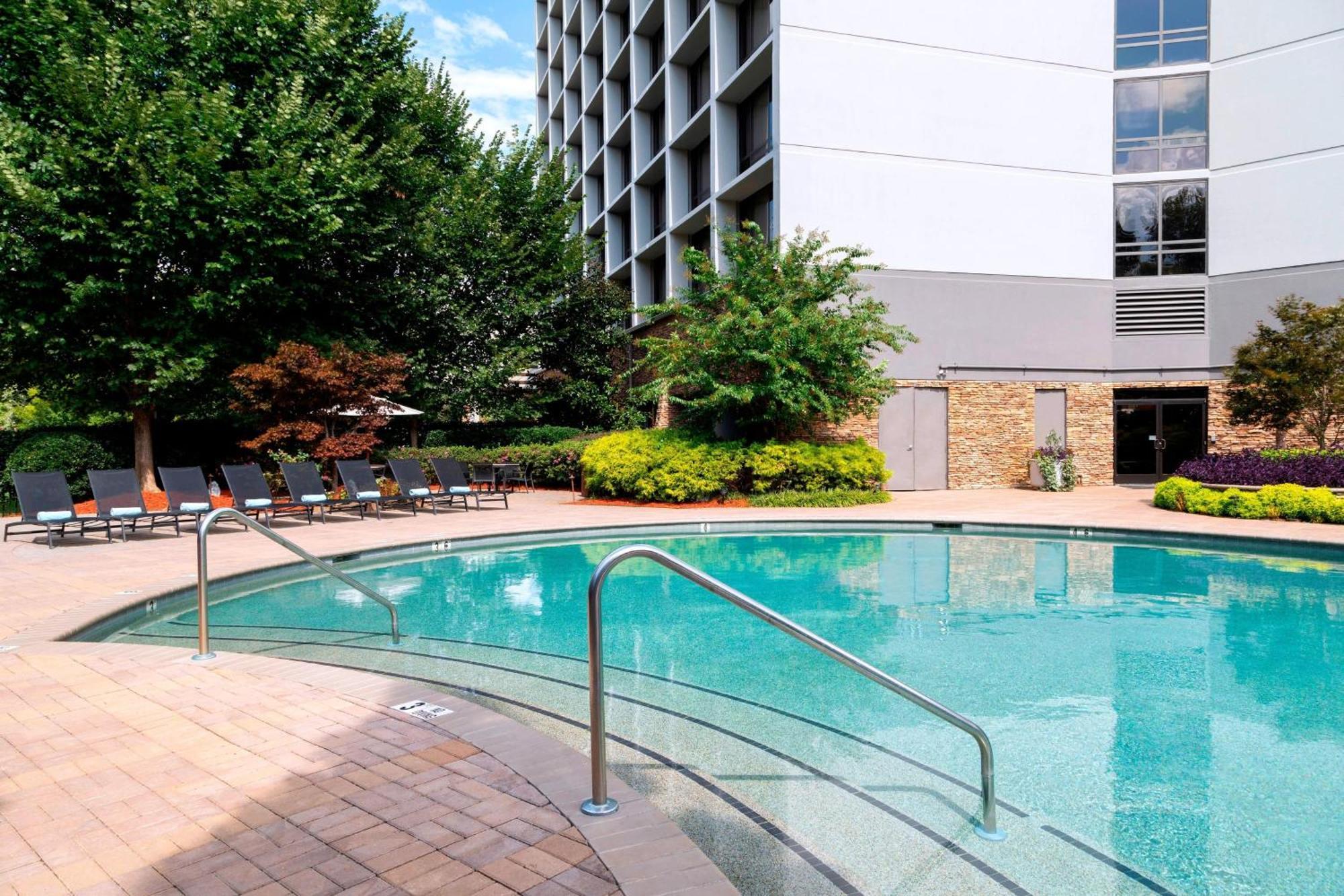 Atlanta Marriott Northeast/Emory Area Hotel Chamblee Bagian luar foto