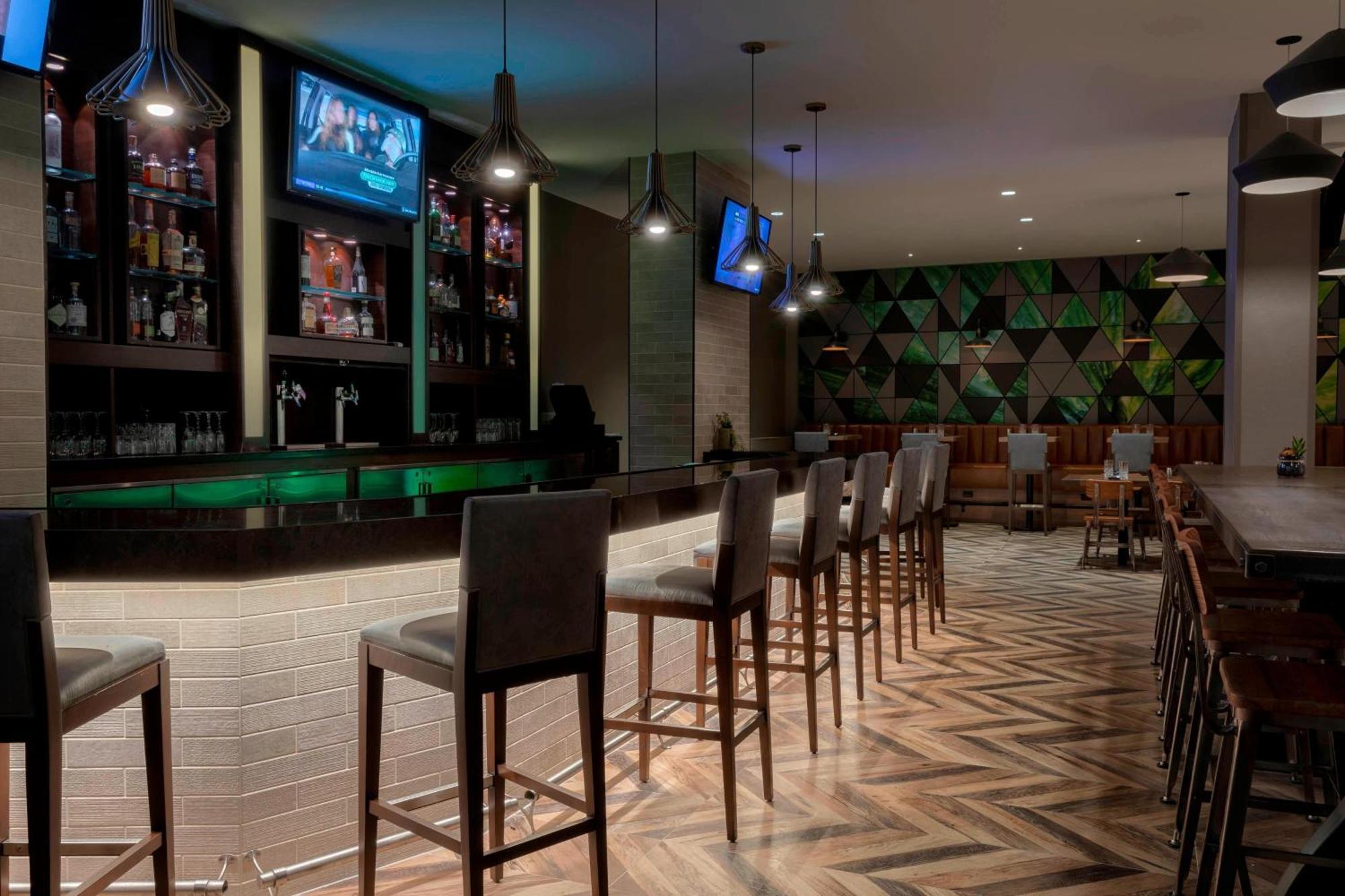 Atlanta Marriott Northeast/Emory Area Hotel Chamblee Bagian luar foto